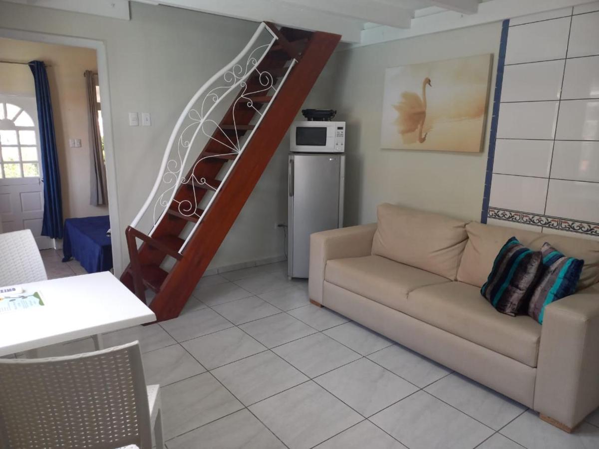 פאלם ביץ' Sunflower Villa Studios מראה חיצוני תמונה